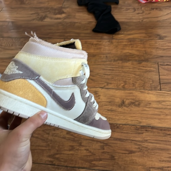 Lot of shoes authentic guarantee, ones in box are brand new the others are good - Picture 9 of 10